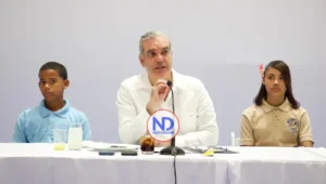 Abinader impulsa a la juventud hacia las ciencias y los idiomas: “Son las carreras con mayor demanda”