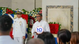 Robert Polanco reafirma en el Altar de la Patria el compromiso del Gobierno con la soberanía