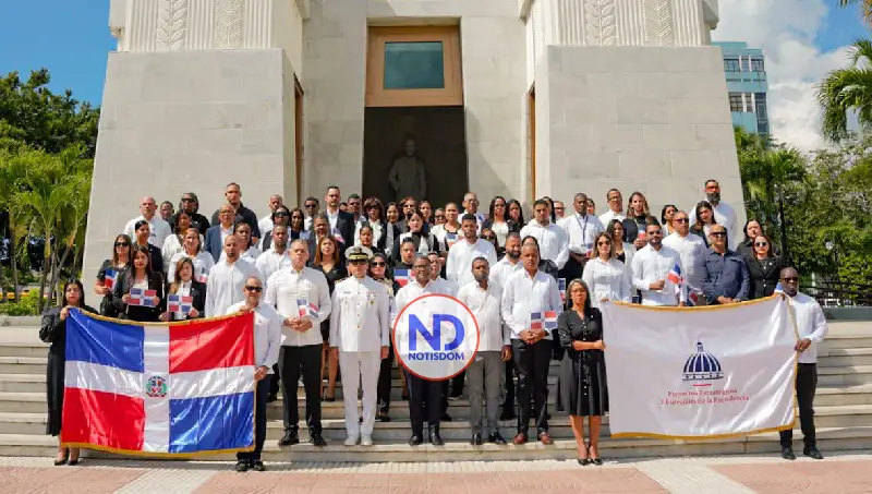 NOTISDOM FOTOS PF2026 2026 02 21T131942.427 Robert Polanco reafirma en el Altar de la Patria el compromiso del Gobierno con la soberanía