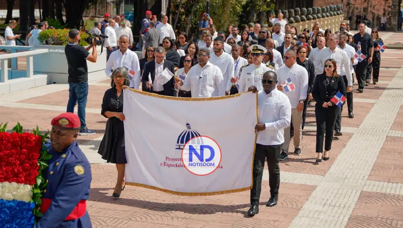 NOTISDOM FOTOS PF2026 2026 02 21T131956.474 Robert Polanco reafirma en el Altar de la Patria el compromiso del Gobierno con la soberanía