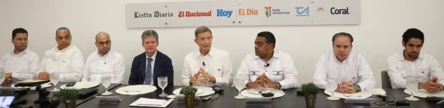 Reforma del servicio exterior ahorra millones al Estado 6 canciller Roberto Alvarez Reforma del servicio exterior ahorra millones al Estado