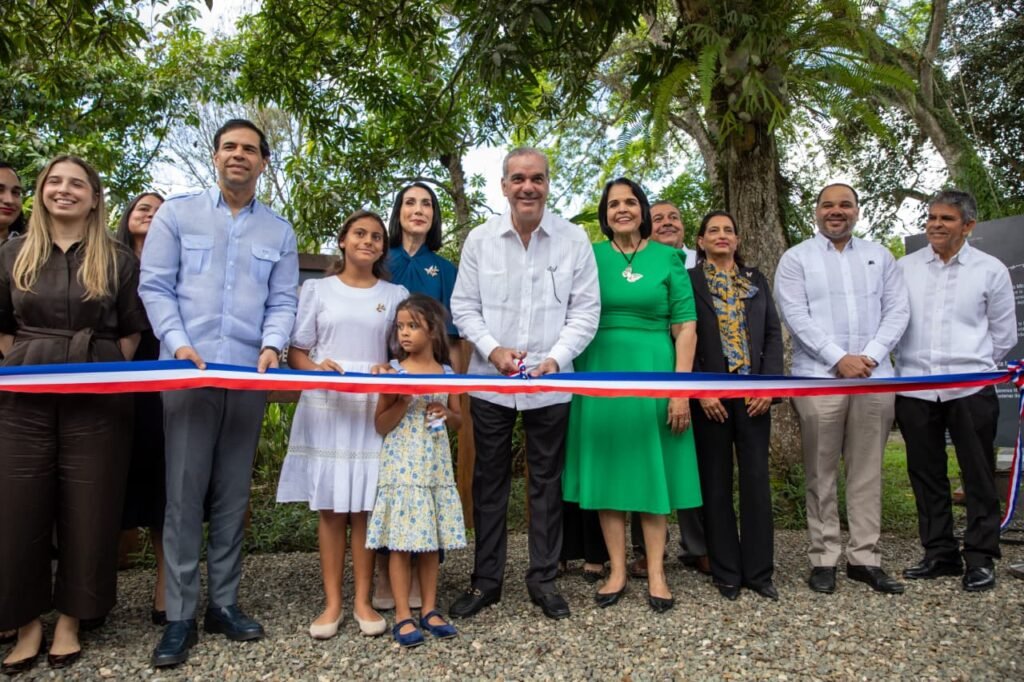 Acto por Minerva Mirabal Presidente Abinader resalta lucha de Minerva Mirabal durante acto por aniversario
