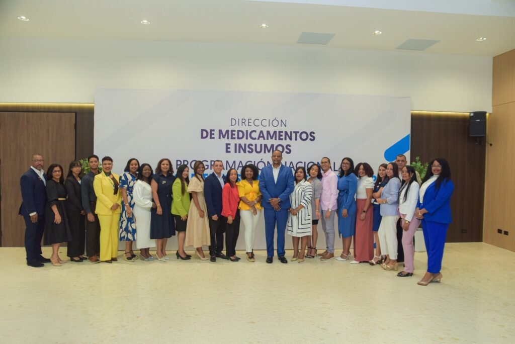 Gobierno casi duplica inversion Este Gobierno casi duplica inversión en medicamentos en la Red Pública, según director del SNS