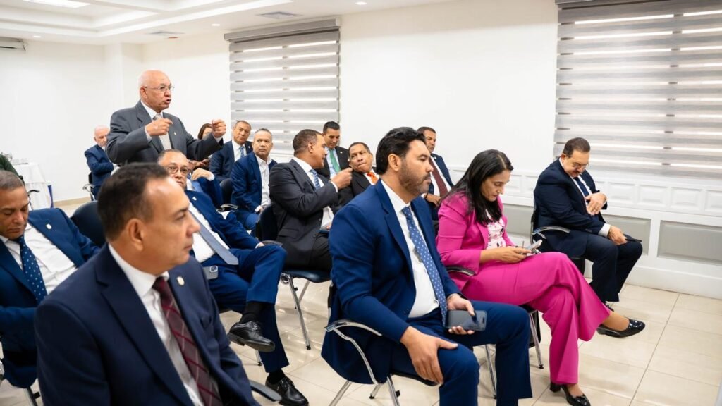 Jimmy Rosario 2 ITLA otorgará más de ocho mil becas tecnológicas a todas las provincias