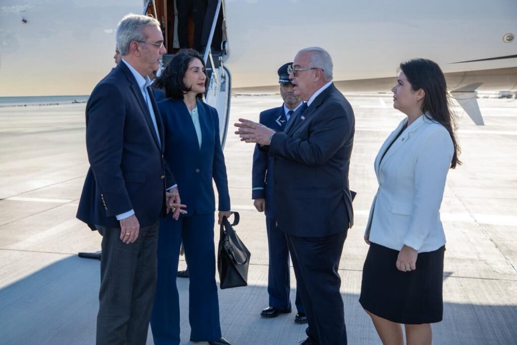 Luis Abinader y Jose Antonio Kast 1 Abinader llega a Chile para investidura del presidente José Antonio Kast