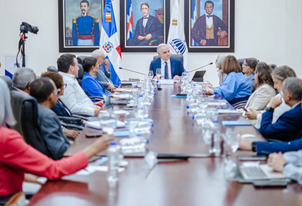 Luis Miguel De Camps 3 Educación activa comisión para preparativos del año escolar 2026-2027