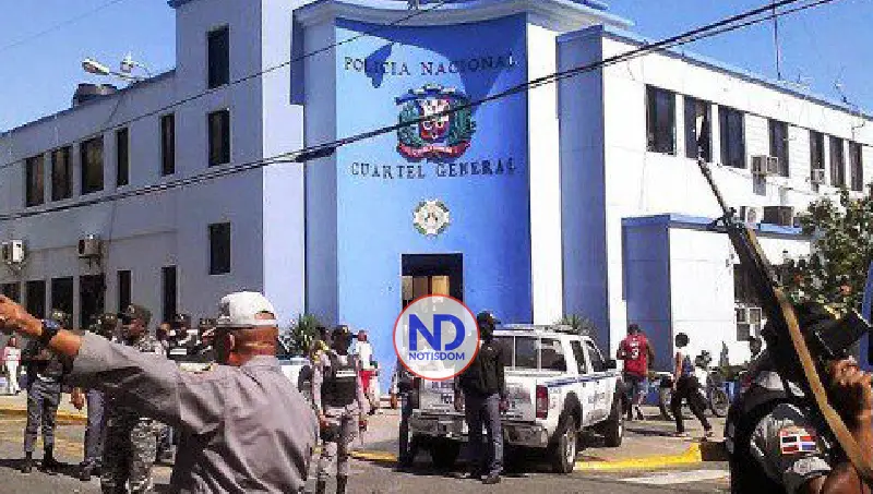 PN suspende y somete agentes por presunto robo dinero en SC 2 PN suspende y somete agentes por presunto robo dinero en SC