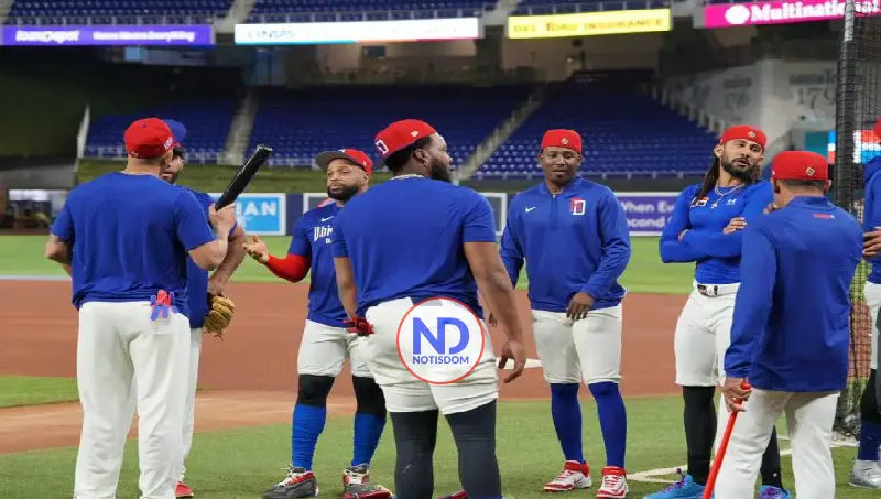 Equipo dominicano practica con miras Clásico Mundial Beisbol