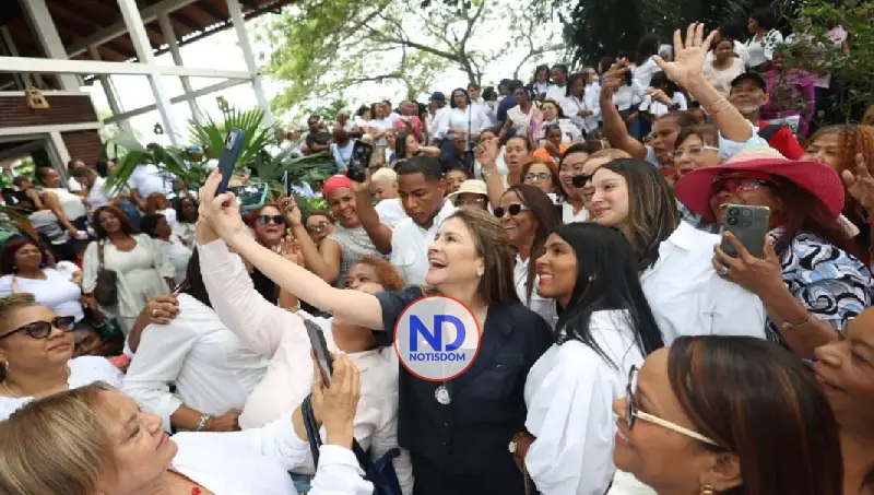 Carolina recibe respaldo de las mujeres en estructuras de PRM