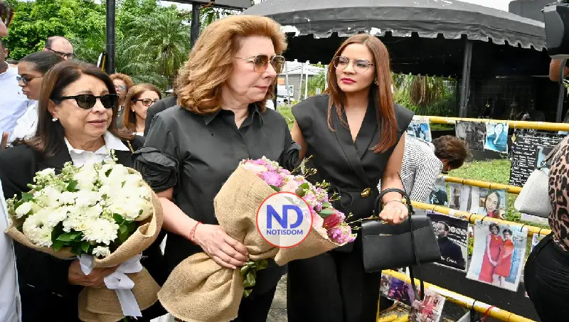 Con flores, velas y oraciones, recuerdan a víctimas del Jet Set a 11 meses de la tragedia