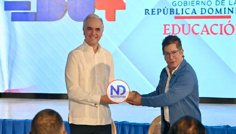 RTVD entrega al Minerd la serie animada “Trinitarios” para enseñanza de historia patria