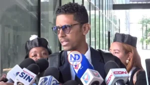 Abogado descarta que maestra obligara a niña a comer vómito