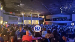 Salón la Fiesta de Hotel Jaragua acumula agua en su techo