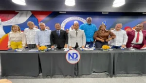 Asemsor solicita a Luis Abinader aceptar la presidencia del PRM