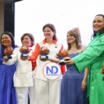 Reconocen a Raquel Peña y a cinco médicas con premio a la excelencia femenina en salud