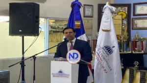 Ministro de Cultura entregó instrumentos de música a Banda Municipal en Mao