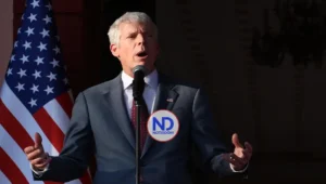 El secretario de Energía de EEUU espera que el precio de la gasolina baje para el verano