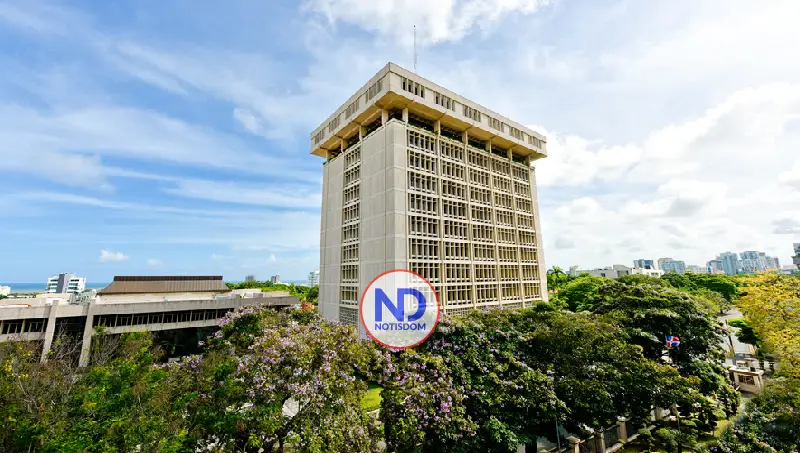 Con 3.5 %, remesas recibidas en febrero 2026 se ubicaron en US$887.6 millones; peso dominicano se apreció 5.2 % 2 Con 3.5 %, remesas recibidas en febrero 2026 se ubicaron en US$887.6 millones; peso dominicano se apreció 5.2 %