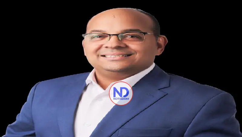 Ludwig Álvarez inscribe candidatura a la vicepresidencia del PRM en Santo Domingo Este