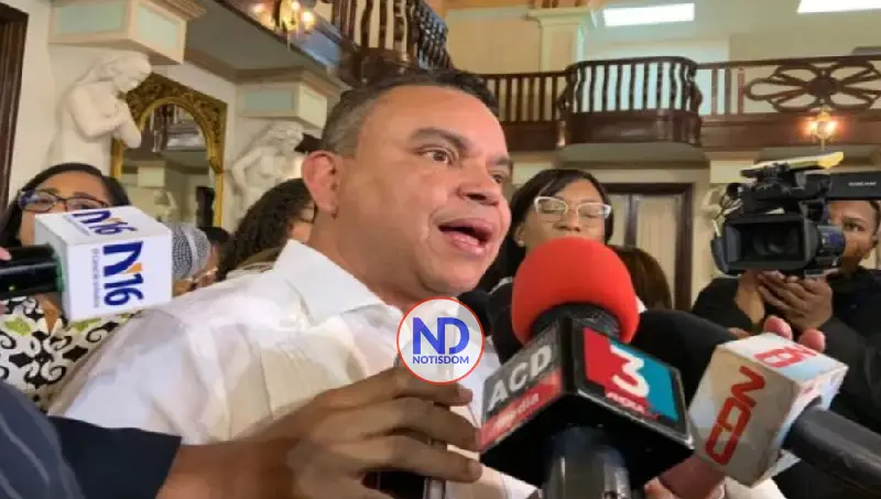 Director SNS resta validez paro enfermeras, atienden reclamos