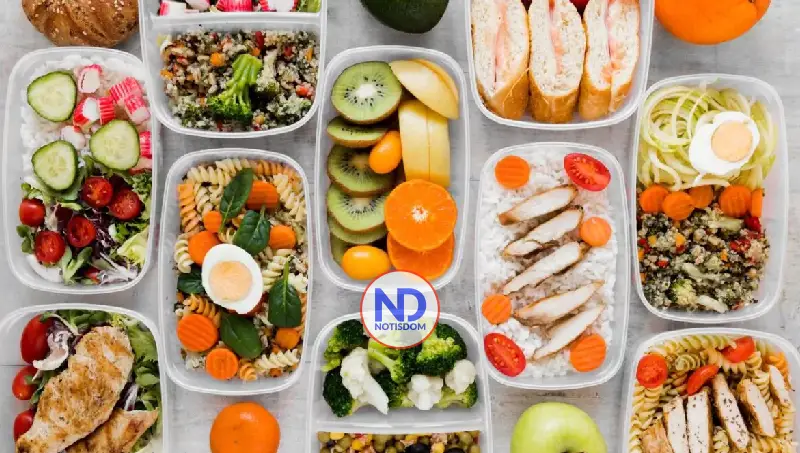 El enfoque flexible de la dieta 80/20 facilita la reducción de grasa y el desarrollo muscular