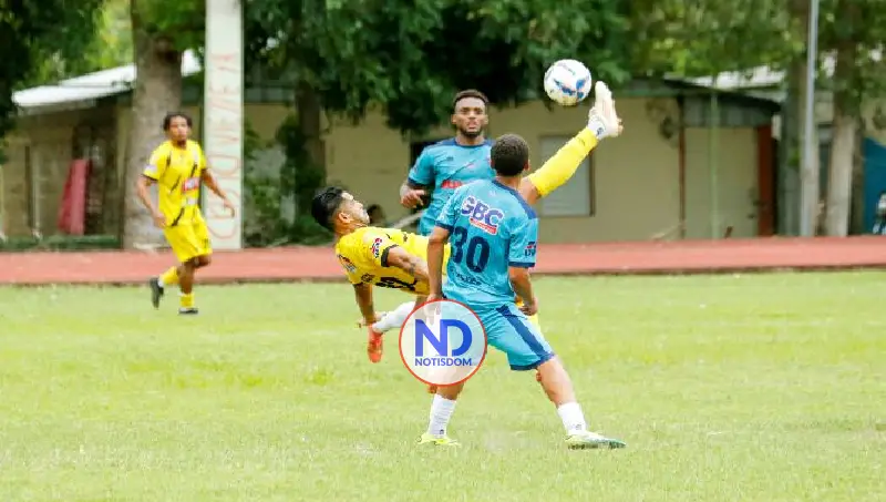 Salcedo se impone al Moca FC en la Liga Dominicana de Fútbol