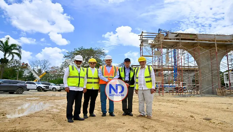 Comisión que vigila uso de fondos de Aerodom supervisa obras de solución vial que ejecuta el MOPC en SD 2 Comisión que vigila uso de fondos de Aerodom supervisa obras de solución vial que ejecuta el MOPC en SD