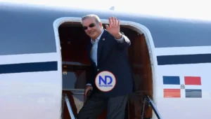 Abinader viajará este lunes a París; se reunirá con Emmanuel Macron y participará en foro anticorrupción