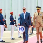 Abinader viajará este lunes a París; se reunirá con Emmanuel Macron y participará en foro anticorrupción