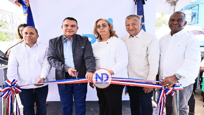 SNS entrega centros renovados de atención primaria en San Cristóbal y Peravia