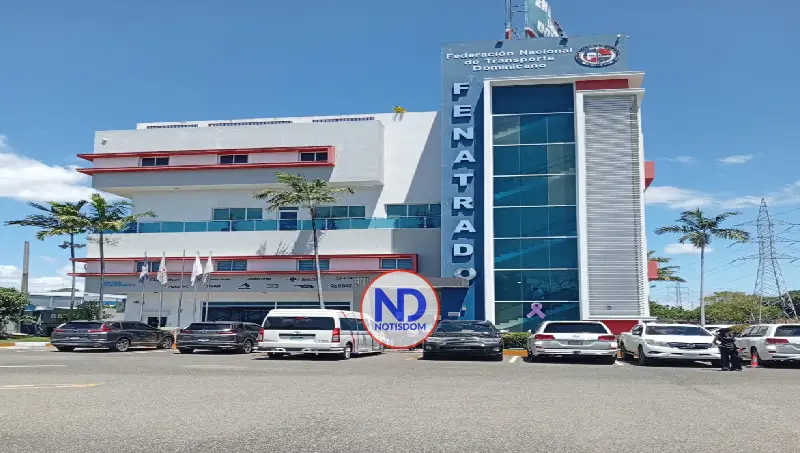 Fenatrado y Conatra acuerdan dar compás de espera al Gobierno antes de aplicar aumentos tras alzas en combustibles