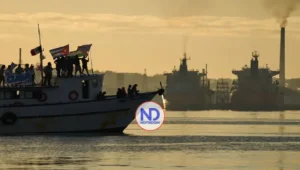 Llega a La Habana primer barco de flotilla ayuda internacional