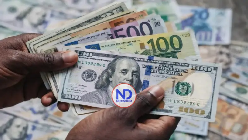 Dólar bajó 92 centavos y euro 29; eran vendidos 59.92 y 71.83