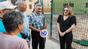 Carolina Mejía supervisa trabajos realizados en parque V Centenario y su entorno en Villa Juana