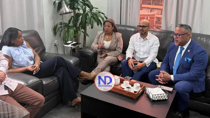 NOTISDOM FOTOS PF2026 2026 03 17T103659.994 Viceministra Chandrai Estévez visita consulado RD en Nueva Jersey y fortalece lazos con la diáspora