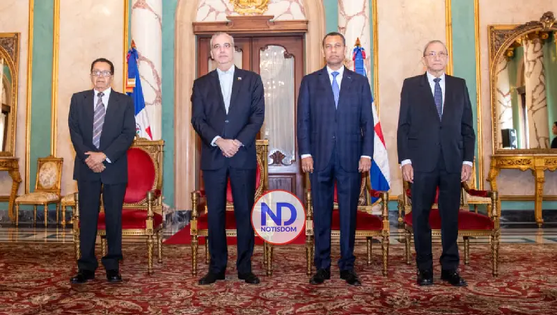 NOTISDOM FOTOS PF2026 2026 03 18T142615.951 Abinader salda deuda histórica al honrar a Orlando Martínez con alta condecoración