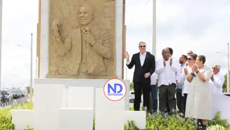 Abinader consagra legado de Peña Gómez al renombrar la avenida Ecológica en Santo Domingo Este