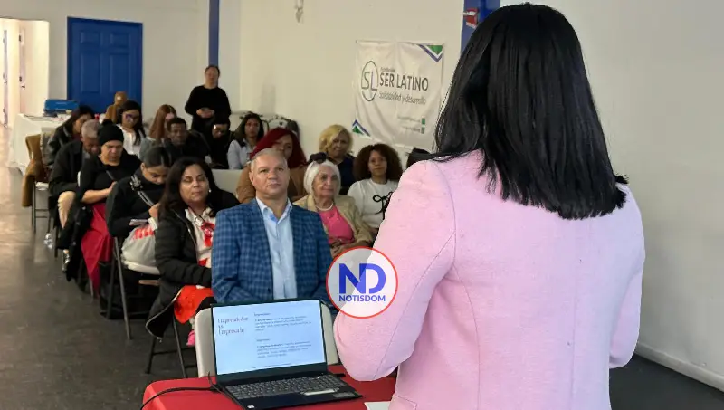 NOTISDOM FOTOS PF2026 2026 03 22T220935.002 Impulsan emprendimiento latino en El Bronx con capacitación gratuita que abre puertas al éxito