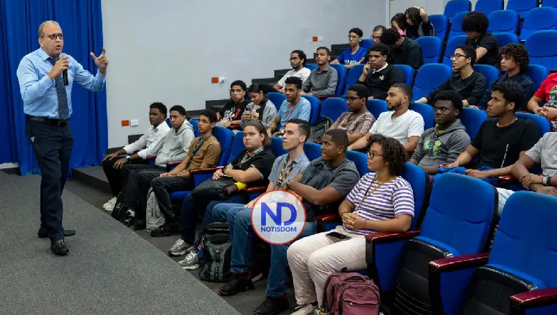 NOTISDOM FOTOS PF2026 2026 03 26T092104.011 Banreservas impulsa inclusión financiera en jóvenes con jornadas de bancarización en la UASD e ITLA