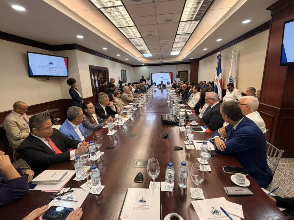 Rectores de universidades Rectores de universidades apoyan propuesta de transformación que impulsa el Mescyt