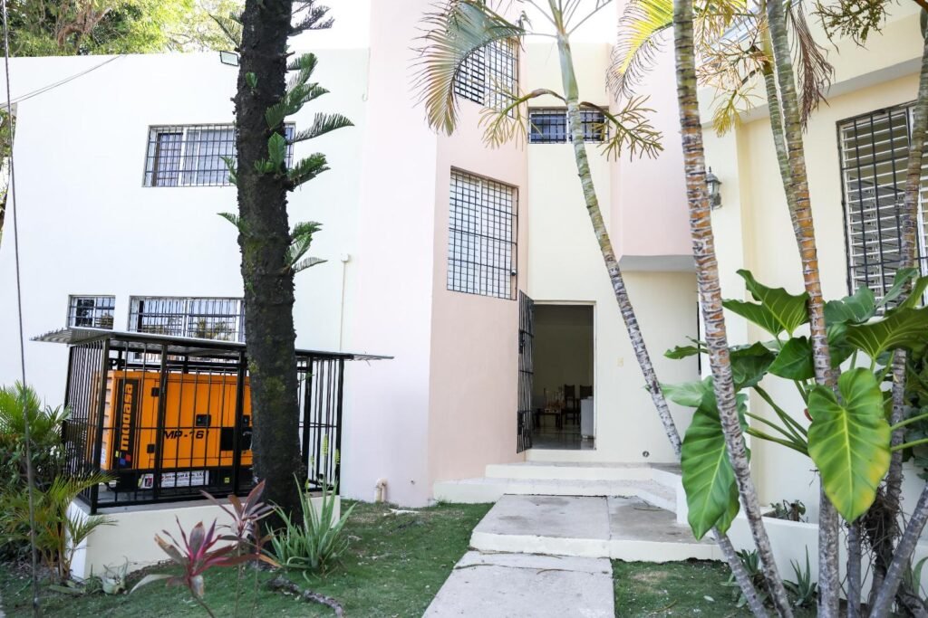 Robert Polanco 2 Propeep remoza templo comunitario en SDO y fortalece espacios de fe