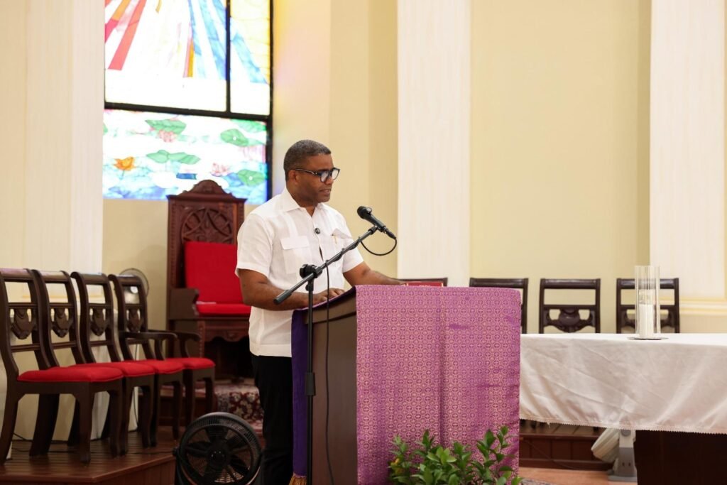 Robert Polanco 4 Propeep remoza templo comunitario en SDO y fortalece espacios de fe