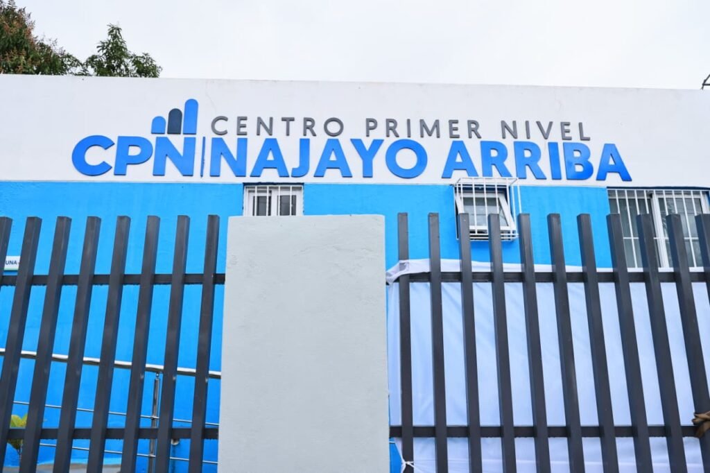 SNS 4 SNS entrega centros renovados de atención primaria en San Cristóbal y Peravia
