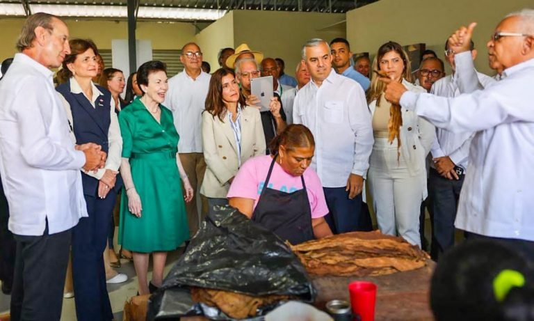 RD hace exportaciones tabaco por US$1,356 millones anuales 3 Vicemandataria RD hace exportaciones tabaco por US$1,356 millones anuales