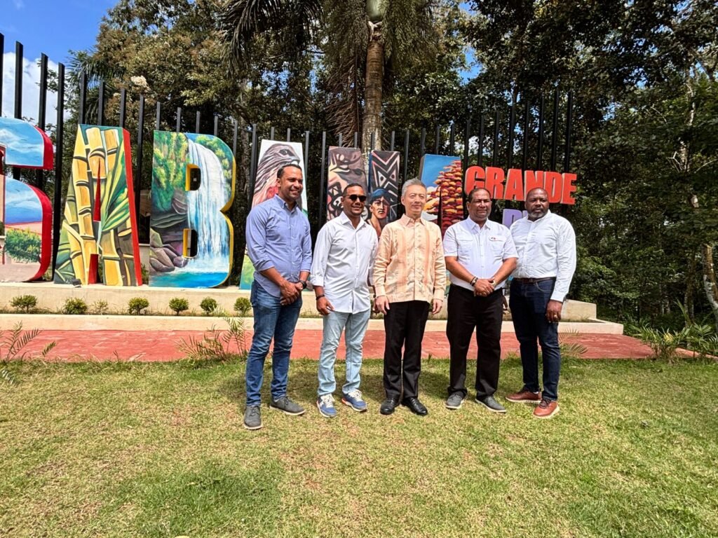 Embajador de China visita Sabana Grande de Boyá; explora inversión para zona franca 4 Visita del embajador de China a Sabana Grande de Boya 2 Embajador de China visita Sabana Grande de Boyá; explora inversión para zona franca
