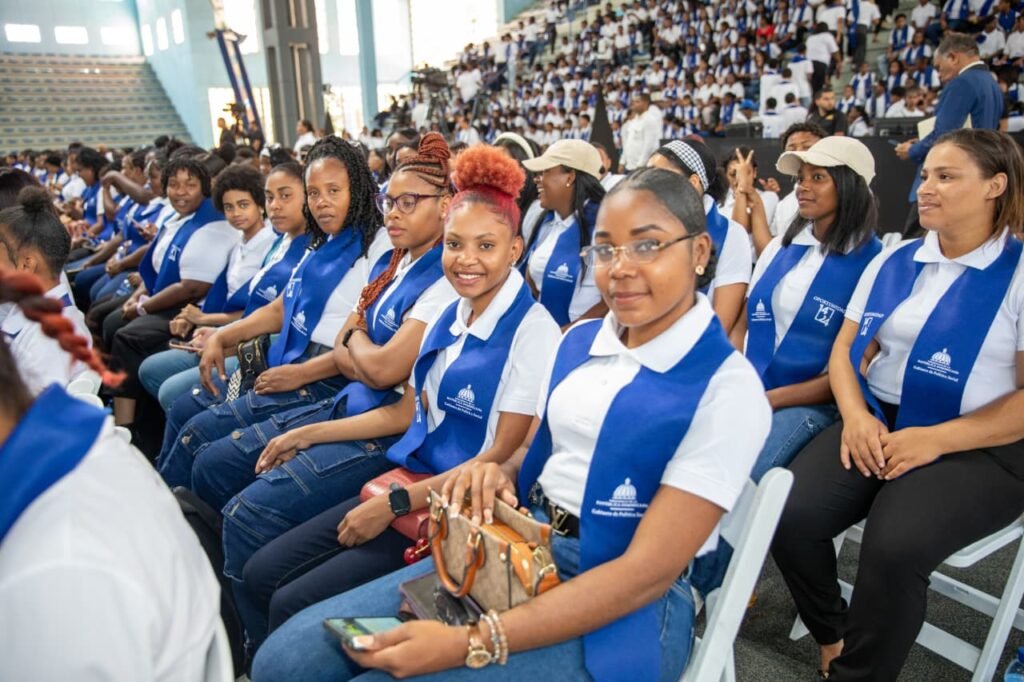 programa Oportunidad 14 24 3 Abinader encabeza graduación del programa Oportunidad 14/24; ha impactado a más de 28 mil jóvenes en formación técnico profesional