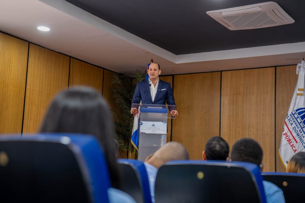 Adolfo Perez 3 Gobierno lanza Jornada Nacional de Desparasitación Escolar 2026 para más de 1.8 millones de estudiantes