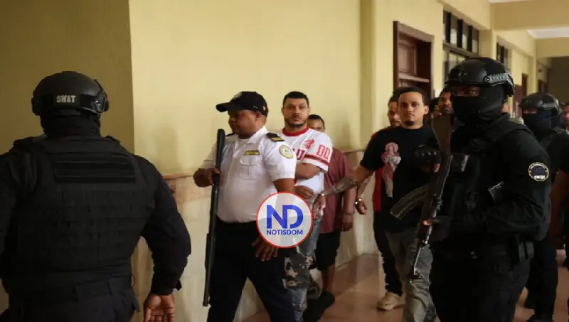 Dictan tres meses de prisión preventiva a 7 motoristas por muerte de chofer en Santiago