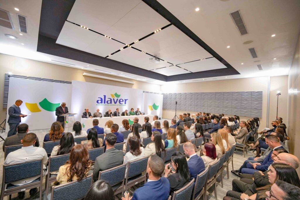 Alaver 1 Alaver reporta activos por más de RD$16,700 millones, con crecimiento de 11 % en 2025