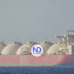 Superpetrolero iraní desafía el bloqueo de EU y cruza Ormuz